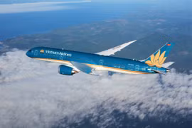 Vietnam Airlines et Vinpearl coopère pour promouvoir le tourisme