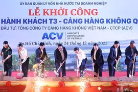 Le PM à la mise en chantier du terminal T3 de l’aéroport de Tan Son Nhat