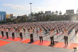 Quang Tri célèbre la Journée internationale du yoga