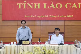 Le Premier ministre en tournée à Lao Cai