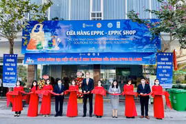 Quang Ninh : inauguration d’une boutique pour la réduction de la pollution plastique