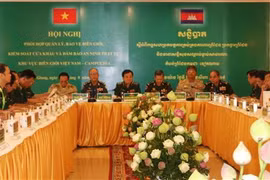 Table ronde sur la coopération frontalière Vietnam-Cambodge