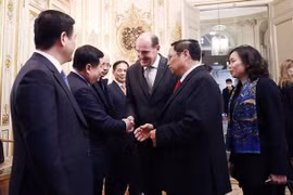 Le Premier ministre Pham Minh Chinh s’entretient avec son homologue français Jean Castex