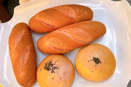 Le pain aux fruits du dragon débarque à Hô Chi Minh-Ville