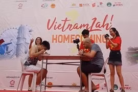 Une foire culturelle introduit la culture vietnamienne à Singapour