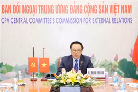 Le Vietnam participe au Forum international inter-Partis SCO+