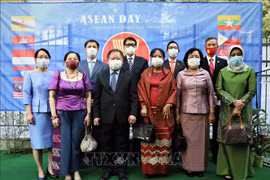 Le diplomate du Laos en Allemagne apprécie la solidarité de l’ASEAN