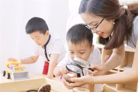 COVID-19 : des solutions pour la garde des enfants à domicile 