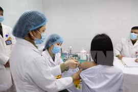 COVID-19 : poursuite des essais du vaccin Nanocovax sur humain