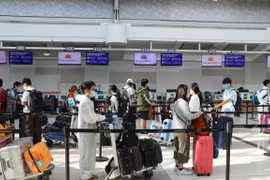Rapatriement de plus de 340 Vietnamiens au Canada