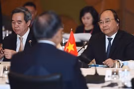 Poursuite des activités du PM Nguyên Xuân Phuc au Japon