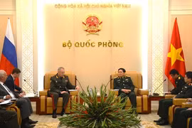 Vietnam et Russie renforcent leur coopération dans la défense