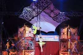 Le Vietnam triomphe au Festival international du cirque à Rome