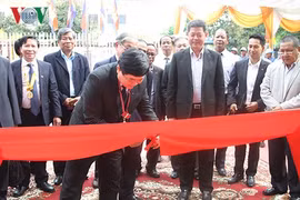 Le Vietnam aide le Cambodge à construire neuf stations de radio et de télévision