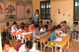 Education : 4,3 milliards de dongs d’assistance aux enfants ethniques de Dien Bien
