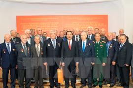 Le chef de l'Etat rencontre des amis biélorusses et des Vietnamiens en Biélorussie 