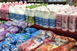 La concurrence fait rage entre les marchandises vietnamiennes et thaïlandaises