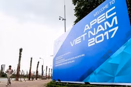 APEC: les débats portent sur les sciences et technologies, la formation de personnel 