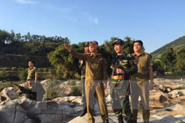 Pour édifier une frontière de paix, d'amitié et de développement Vietnam-Laos