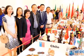  Le Vietnam au Festival des ambassades accréditées en Roumanie