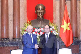 Le président Tran Dai Quang reçoit le Premier ministre du Bashkortostan