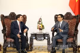Intensifier les relations entre les académies des sciences du Vietnam et de la Chine 