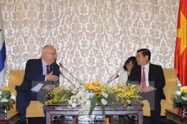 Le président israélien se rend à Hô Chi Minh-Ville