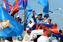 Le PM cambodgien participe à la campagne électorale du CPP