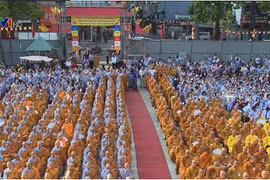 Célébration solennelle du Vesak 2017 à Hanoï
