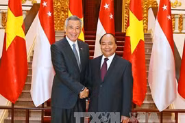 Le Vietnam et Singapour approfondissent leur partenariat stratégique 