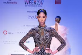 La Semaine de la mode internationale 2017 s'ouvre à Hô Chi Minh-Ville
