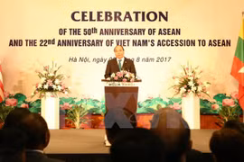 Cérémonie des 50 ans de la fondation de l'ASEAN à Hanoi