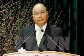 Le PM Nguyen Xuan Phuc arrive en Suisse pour le Forum mondial de l’Economie