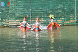 À Dao Thuc, les marionnettes sur eau dansent au rythme des traditions 