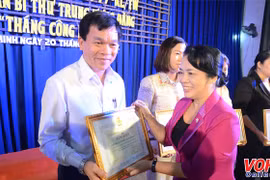 Mois des ouvriers: 117 milliards de dongs en faveur des travailleurs de Ho Chi Minh-Ville