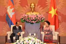 Vietnam-Cambodge: Entretien entre Nguyên Thi Kim Ngân et Samdech Heng Samrin