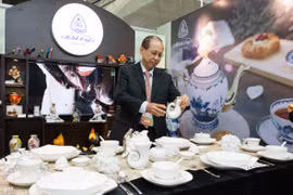 Des céramiques de Minh Long exposées à la Semaine des dirigeants économiques de l’APEC