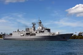 Un navire de la Marine nationale néo-zélandaise à Da Nang