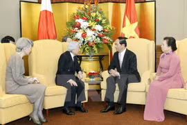 L'empereur du Japon et son épouse terminent leur visite d'Etat au Vietnam 