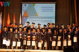 Russie : Diplôme d'excellence d'étudiants vietnamiens en nucléaire 