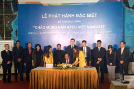 Diffusion d’une collection de timbres saluant l’Année de l’APEC Vietnam 2017