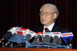 Le secrétaire général du PCV Nguyen Phu Trong, prenant le discours lors de la cérémonie de clôture du 11e Plénum du CC du Parti communiste du Vietnam. (Source : VNA)
