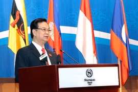 Le Premier ministre Nguyen Tan Dung lors de la 7e Conférence des ministres de la Jeunesse de l'ASEAN (Photo: Dinh Tran/AVI) 