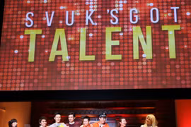 La finale du concours SVUK’s Got Talent (A la recherche des étudiants vietnamiens au Royaume-Uni talentueux) vient de s’achever le 21 mars à Londres. Photo : VNA