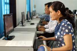 Une série de sites web d’organismes et d’entreprises du Vietnam ont été touchés par des attaques par déni de service distribué. Photo : Hô Câu/VNA