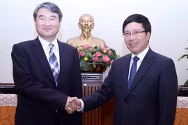 Pham Binh Minh reçoit le premier vice-ministre sud-coréen des AE Cho Tea-yong. Photo : VGP