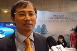 M.Le Dung - directeur du bureau de représentation de Vietnam Airlines en France et du bureau régional en France. Photo : Tien Nhat/VNA