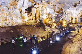 La province de Quang Binh est truffée de grottes, les plus belles étant Thiên Duong et Son Doong. Photo : Thanh Hà/VNA
