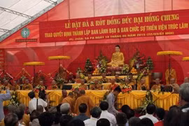 Cérémonie de mise en chantier du monastère Truc Lam Dai Giac à Sa Pa. 