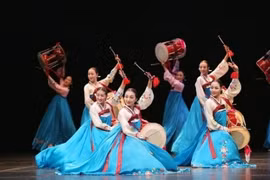 L’Orchestre de musique traditionnelle Gugak Chungnam. Source: VNA 
